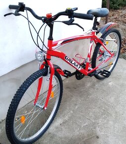 Cestný bicykel 18 rám 26 kolesá 3x6 prevodov LED svetlá - 4