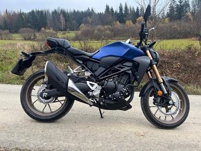 Honda CB300R Neo Sports Café - 4