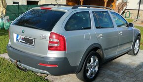 Škoda Octavia Combi Scout, 2.0TDI 4x4 XENON - 4