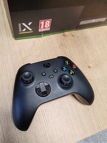 Predám XBOX SERIES X (ešte rok v záruke) - 4