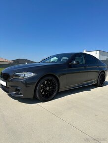 Predám BMW 550i 330kW 490PS - 4