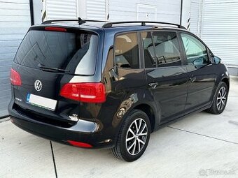 Volkswagen Touran 1.6 TDI / 7-miestne - 4