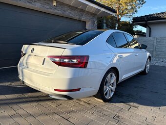 Škoda Superb 1.8TSi Sportline - 4