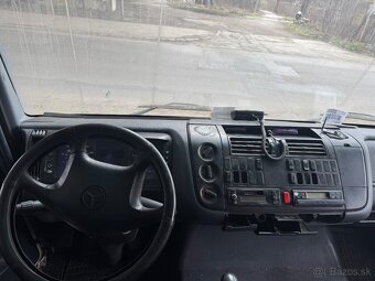 Mercedes Atego 1223 2004 - 4