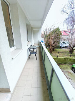 VEĽKÝ 2-izb. byt, 10 m loggia, komora - VÝBORNÁ LOKALITA - 4