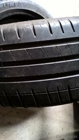 2 ks LETNÉ 215/45 ZR18 93Y MICHELIN cca 5-6 mm LEN 25,-€/kus - 4