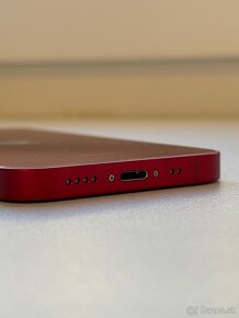 iPhone 13 128GB červený (Product Red) - 4