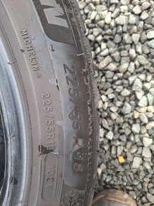 225/55r18 - 4