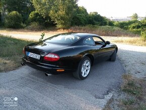 Jaguar XK 8 coupe 4.0 V8 - 4