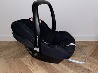 Maxi Cosi CabrioFix Essential Black - 4