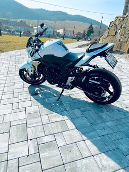 Suzuki gsr 750 - 4