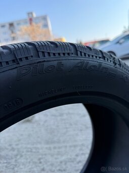 Michelin Pilot Alpin 245/45 R18 - 4