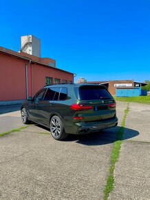 BMW X7 M50i 4.4 V8 Xdrive záruka - 4