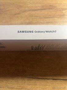 Predám SAMSUNG GALAXY WATCH 7 LTE 40mm, GREEN, ZARUKA SK 2R - 4