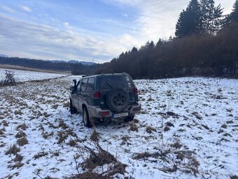 Nissan Terrano 2.7 - 4