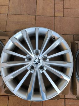 Predam Disky 5x112 R18 Trinity - 4