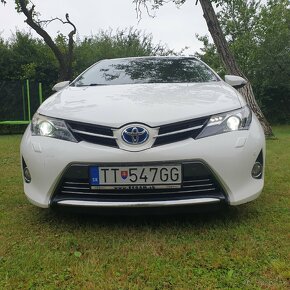 Toyota auris 1.8 hybrid - 4