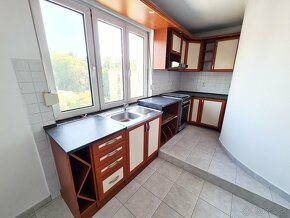 Prenajmeme 4+1 byt, Žilina -  V. Spaynola, 105 m², R2 SK. - 4