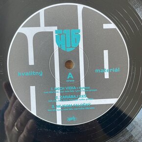 H16 Kvalitný materiál vinyl - 4