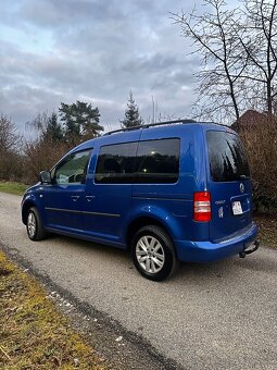 Volkswagen Vw Caddy Life 1.6 TDI 75kw,2014,klíma,ťažné - 4