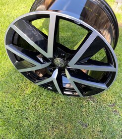 ORIG.VW TOUAREG R-line BRAGA R20 5x112 NOVE - 4