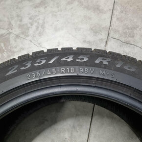 Zimné pneumatiky 235/45 R18 PIRELLI DOT3118 - 4