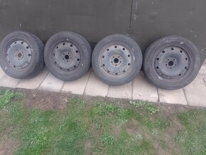 Predám 8 pneumatik zimné 205/55r16 - 4