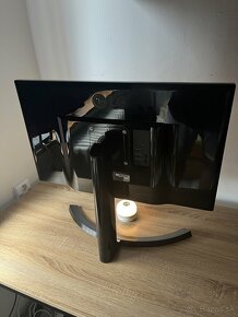 Nefunkčný monitor LG 27UD68P-B + adaptér - 4