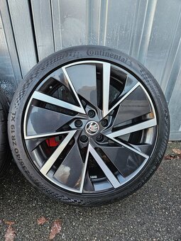 Letní alu kola Vega 19" Škoda Superb 235/40 R19 - 4