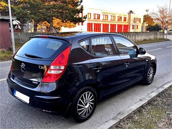 Hyundai i30 1.6CDRI 85kw - 4