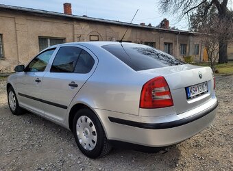 Škoda Octavia II 1.6 75kw - 4