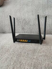 Predám wifi router ASUS DSL-AC55U VDSL2 AC1200 90IG02B0-BM31 - 4