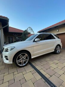 Mercedes ML 350 AMG line 4matic - 4