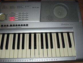 Yamaha Portable Grand DGX 205 (rozsah 6,5 oktávy) - 4