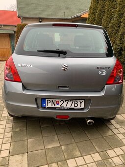 Suzuki Swift 1.3 i 2009 - 4