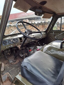 Predam UAZ 452 - 4