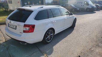 Predám škoda Octavia combi RS TDI DSG - 4