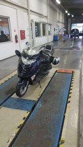 Kymco 250 Grand Dink - 4