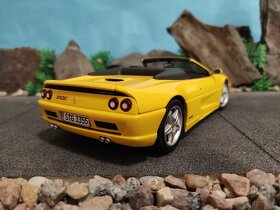 prodám model 1:18 ferrari f355 spider - 4