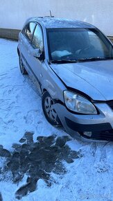 Kia Rio 1.4 2008 - 4