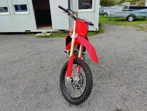 HONDA CRF 250 R (2024) - 4