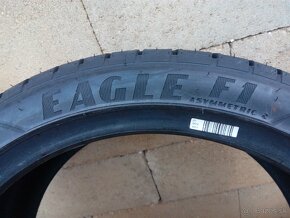 225/40R18 letné - 4