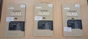 Tempered glass screen protector pro + MotoE6s 2ks a 1ks Moto - 4