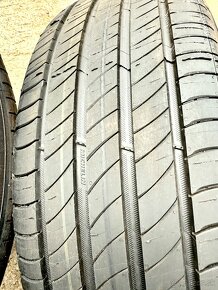 Michelin 225/50 R19 - 4