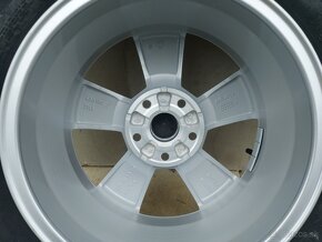 NOVÉ 5x112 6Jx16 ET43 - zimný komplet ŠKODA KAROQ - 4