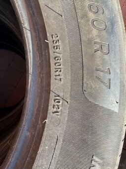 235/60R17 letné pneu Michelin - 4