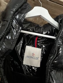 Moncler - 4