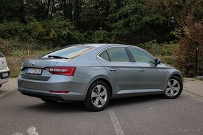 Škoda Superb 2.0 TDI Ambition DSG EU6 - 4