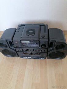 Boombox - 4