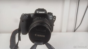 Canon EOS 77D - 4